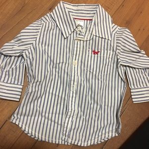 Toddlers buttoned down